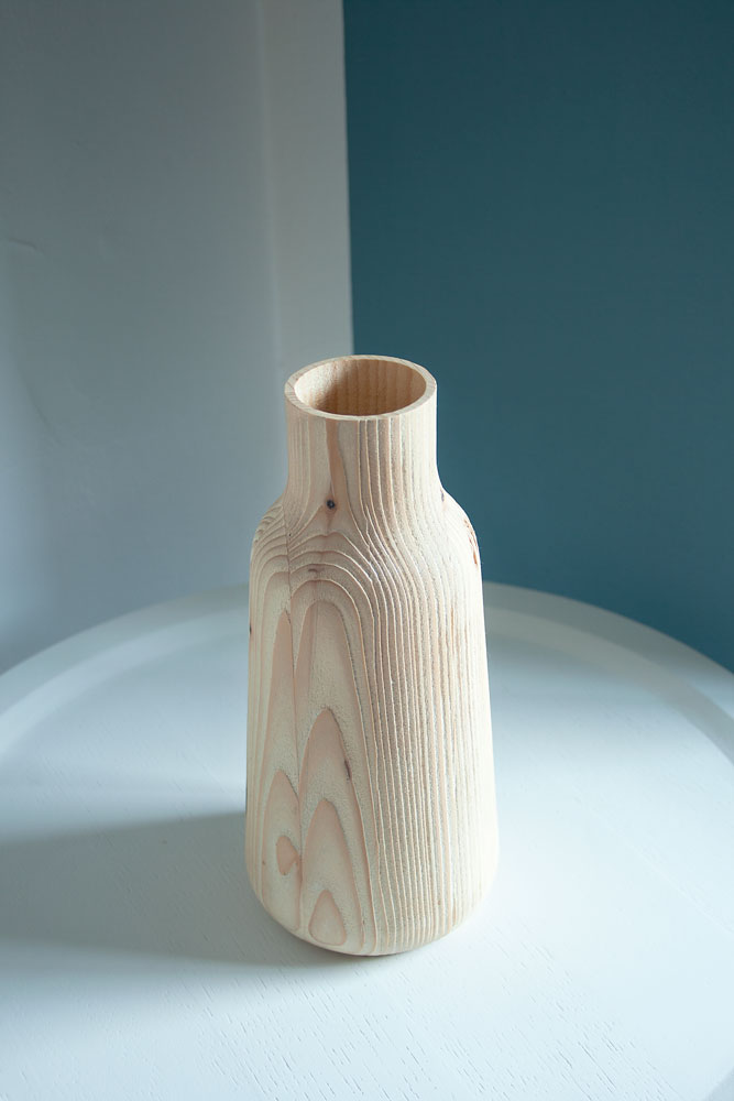 freya-holzvase-sandblasted-weisser-tisch-zitaproducts FREYA BLASTED